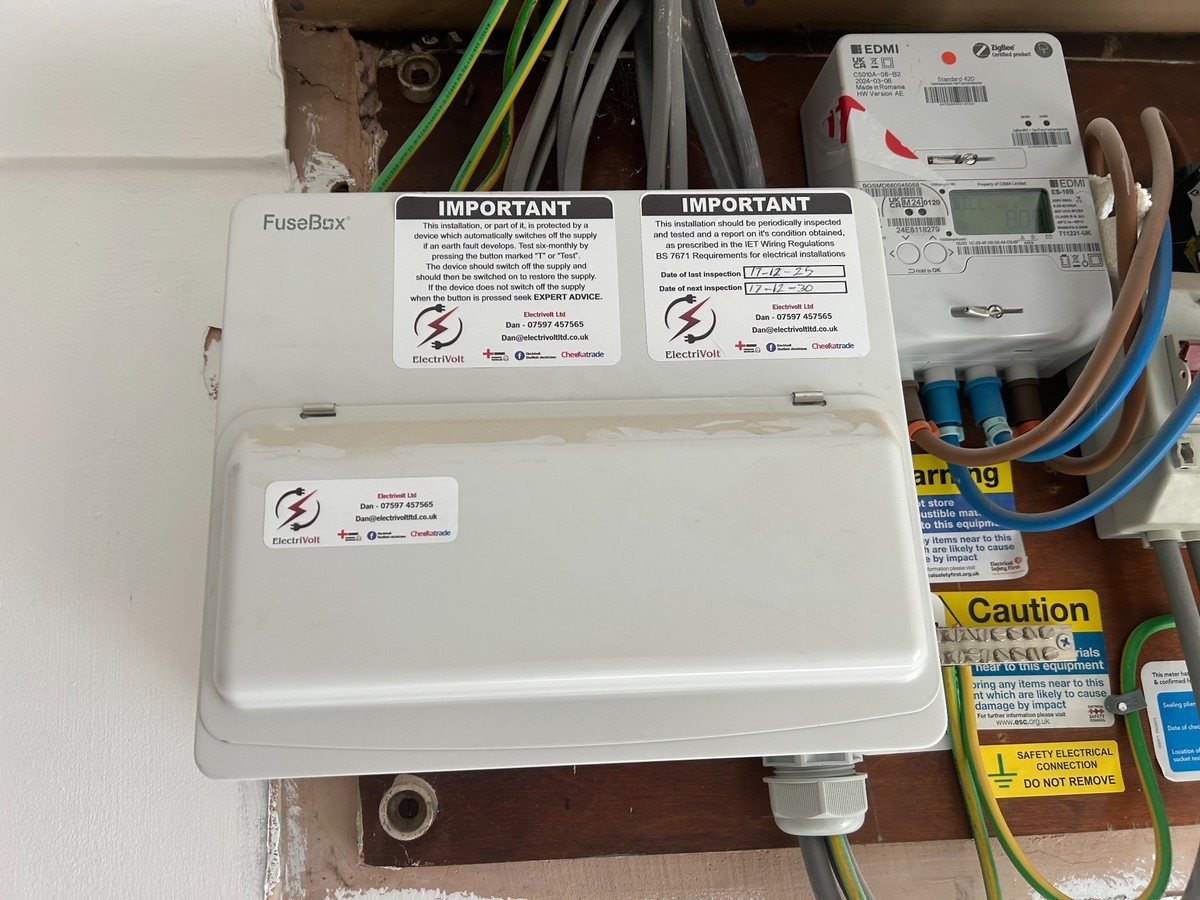 Consumer unit with inspection and RCD test labels after an earth rod was installed